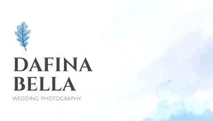 Free  Template: Blanco y azul acuarela Estética boda Fotografía Tarjeta de visita